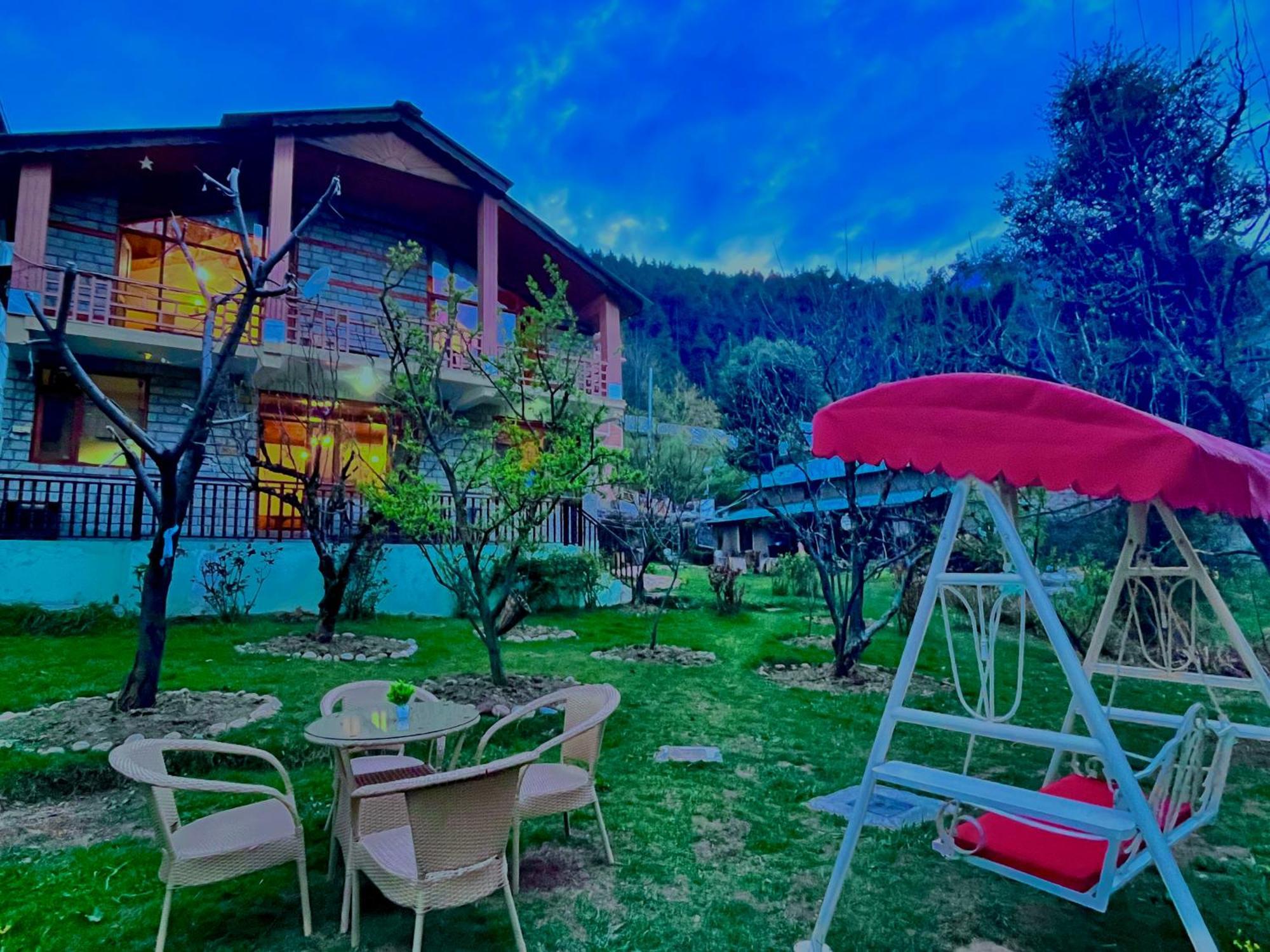 The Manu Emerald # Farmhouse # Top Selling Cottage In Manali # Peaceful Heritage Cozy Stay # Lawn With Bonfire # Most Awarded エクステリア 写真