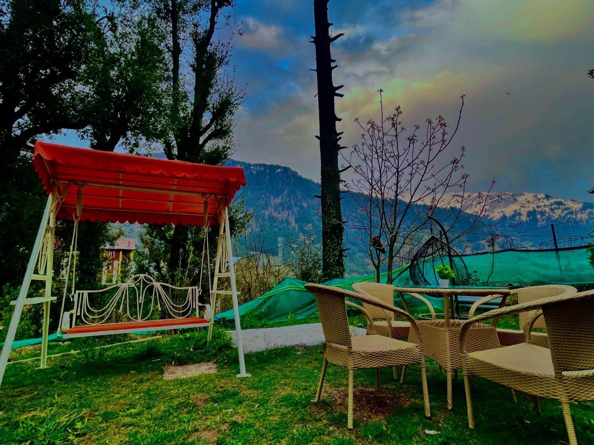 The Manu Emerald # Farmhouse # Top Selling Cottage In Manali # Peaceful Heritage Cozy Stay # Lawn With Bonfire # Most Awarded エクステリア 写真