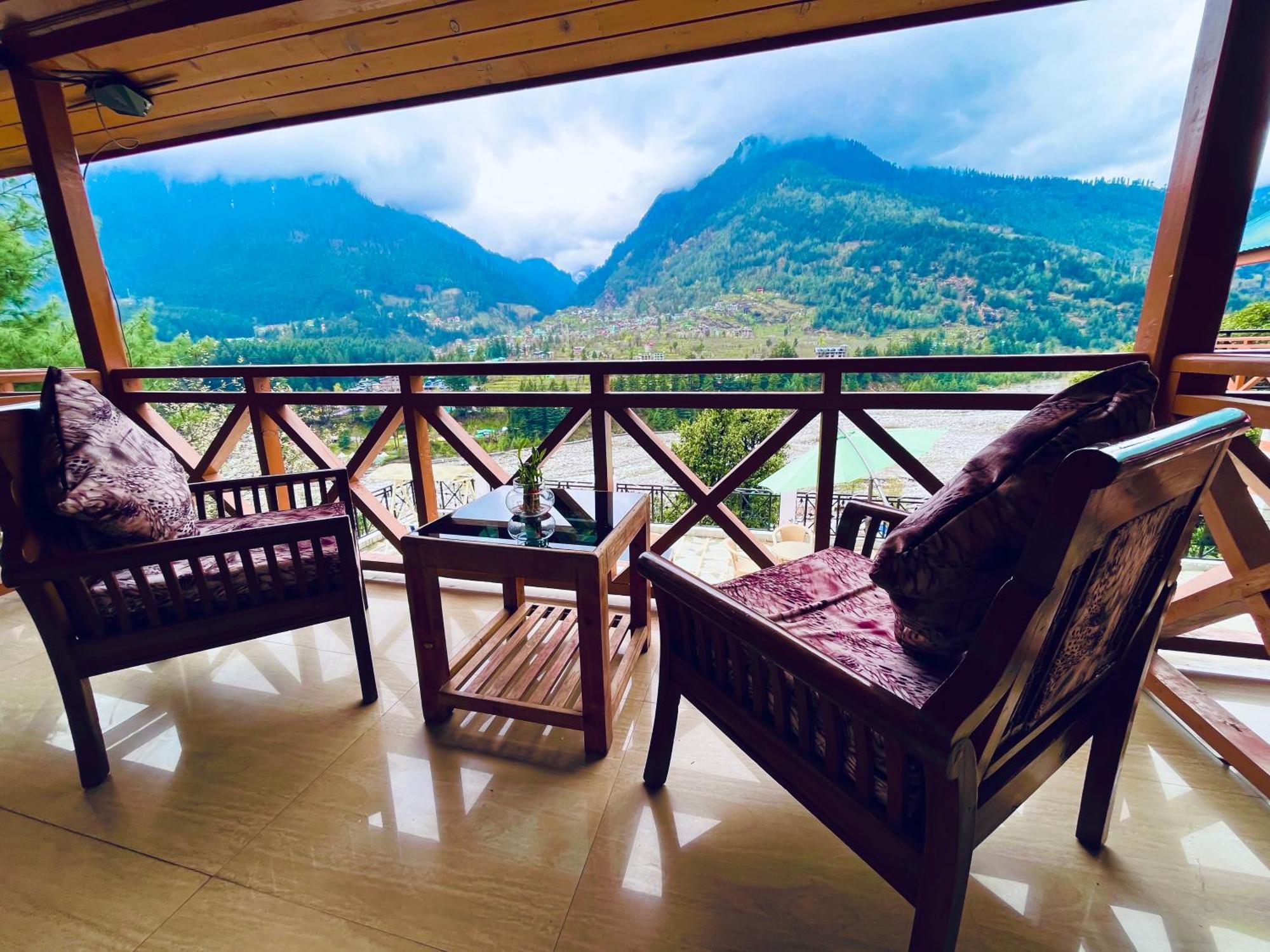 The Manu Emerald # Farmhouse # Top Selling Cottage In Manali # Peaceful Heritage Cozy Stay # Lawn With Bonfire # Most Awarded エクステリア 写真