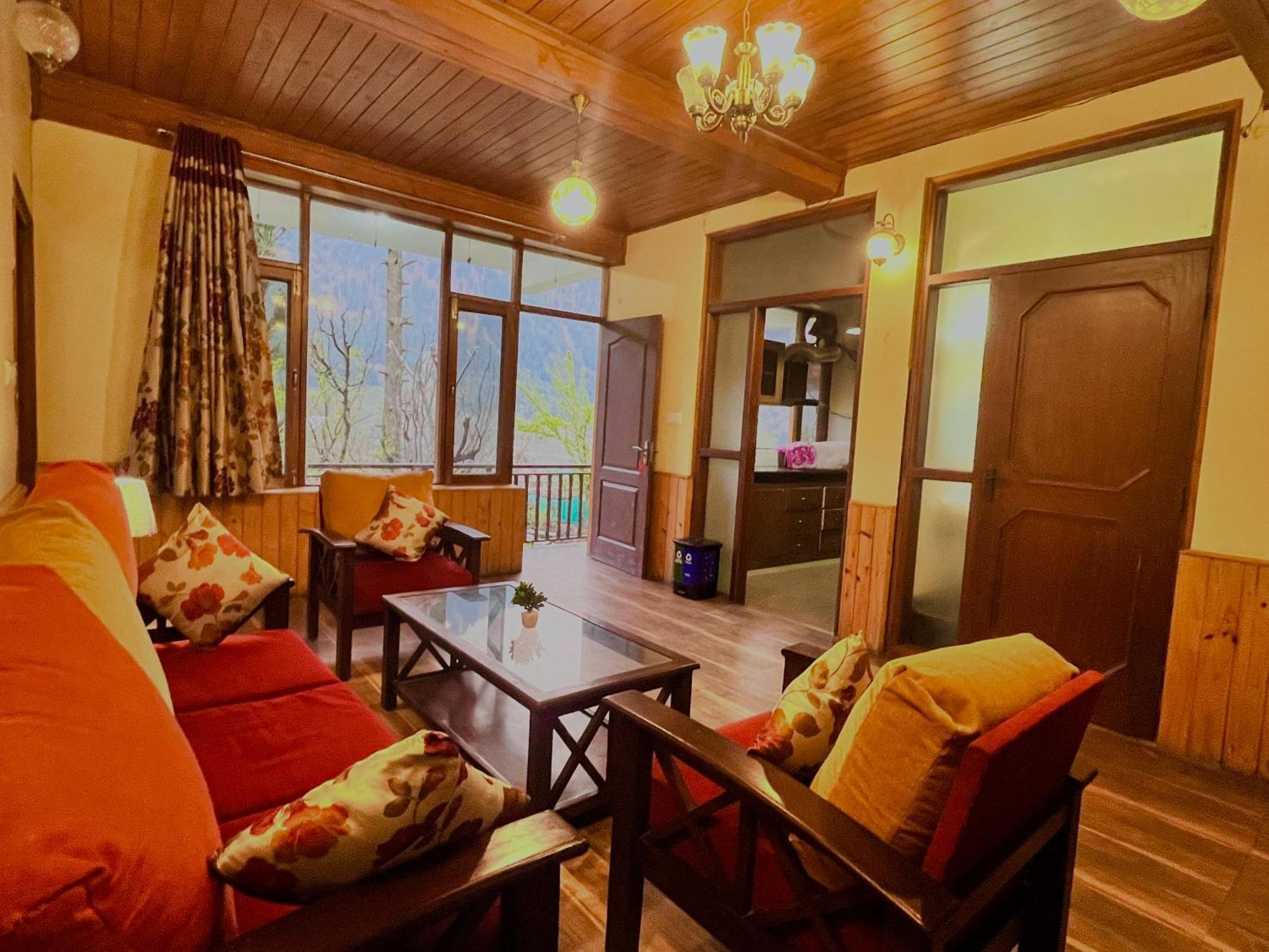 The Manu Emerald # Farmhouse # Top Selling Cottage In Manali # Peaceful Heritage Cozy Stay # Lawn With Bonfire # Most Awarded エクステリア 写真