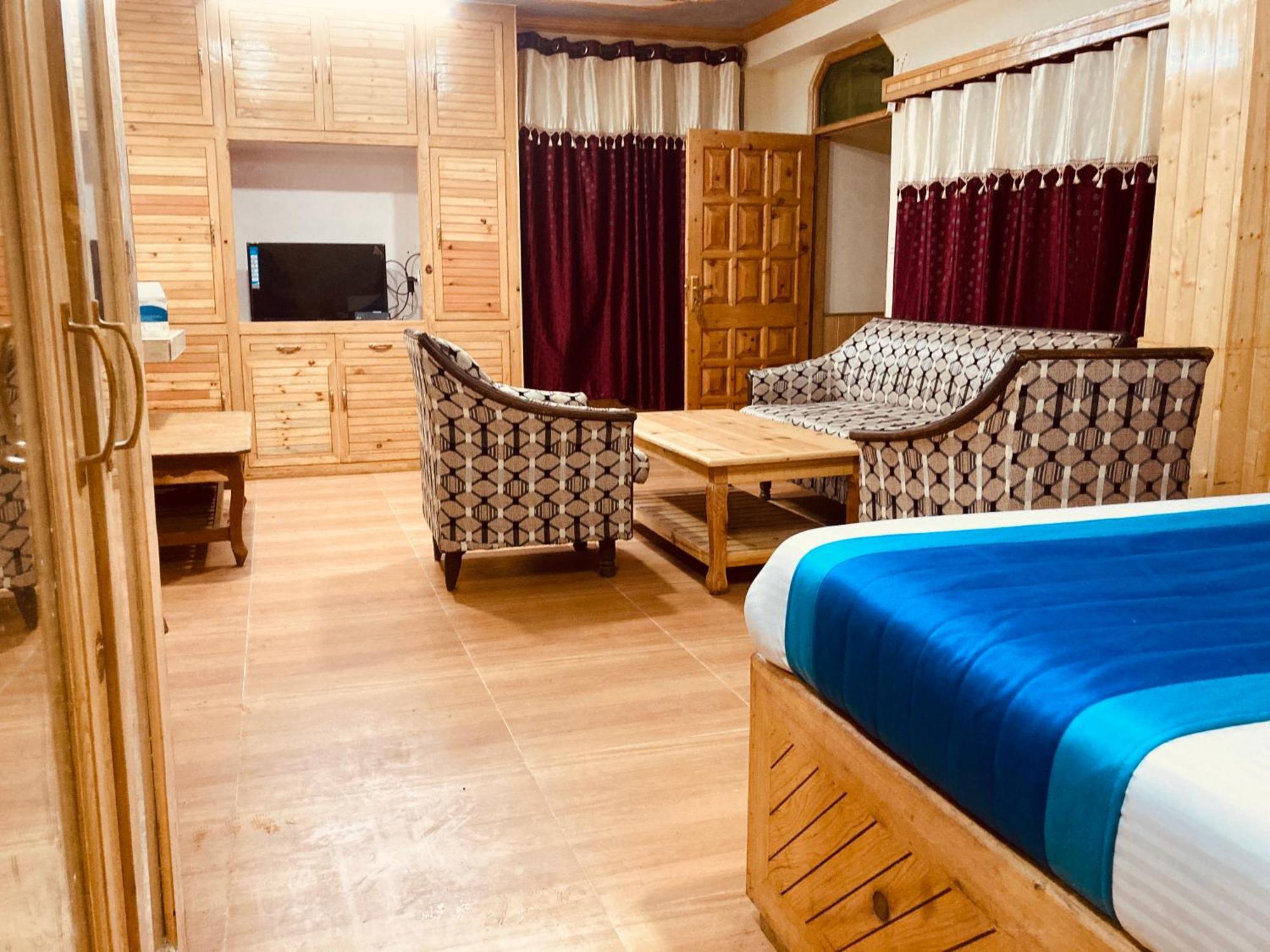 The Manu Emerald # Farmhouse # Top Selling Cottage In Manali # Peaceful Heritage Cozy Stay # Lawn With Bonfire # Most Awarded エクステリア 写真